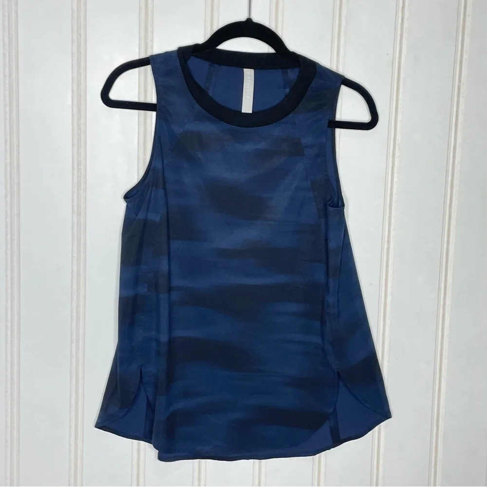 Athleta Women Zephyr Tank Top Black Blue Blurred Camo Printed Pattern Sz XS 156